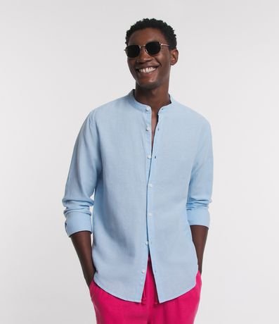 Camisa Comfort em Linho com Gola Padre Menor preço em Camisa Comfort em Linho com Gola Padre