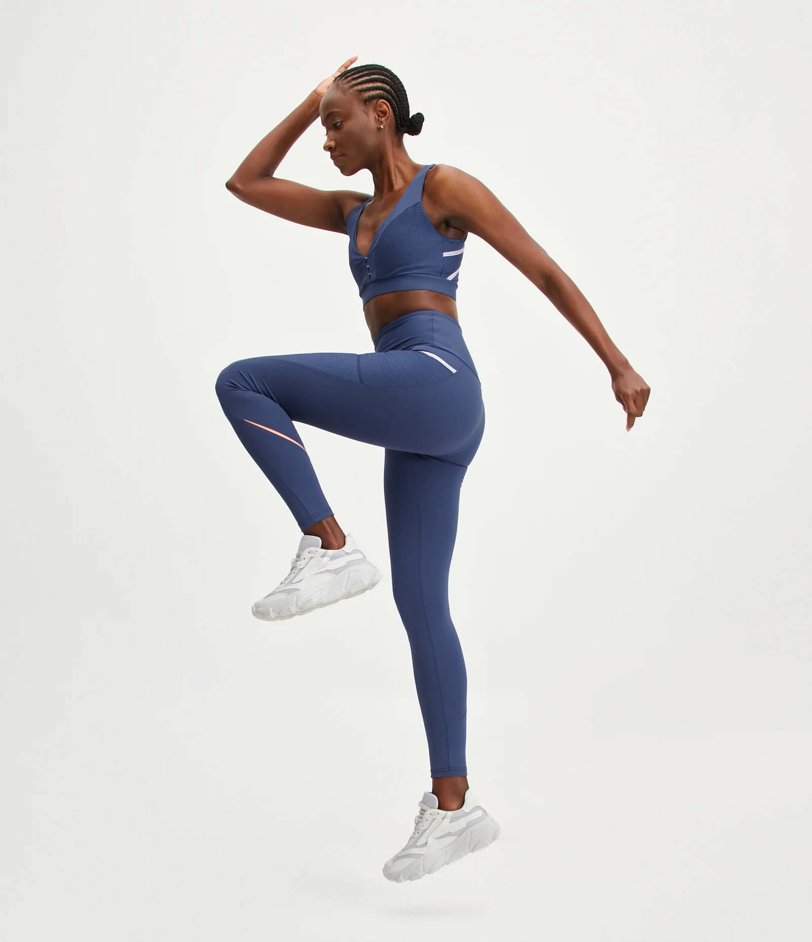 Calça Legging Esportiva em Poliamida com Bolso e Viés Contrastante Azul 1