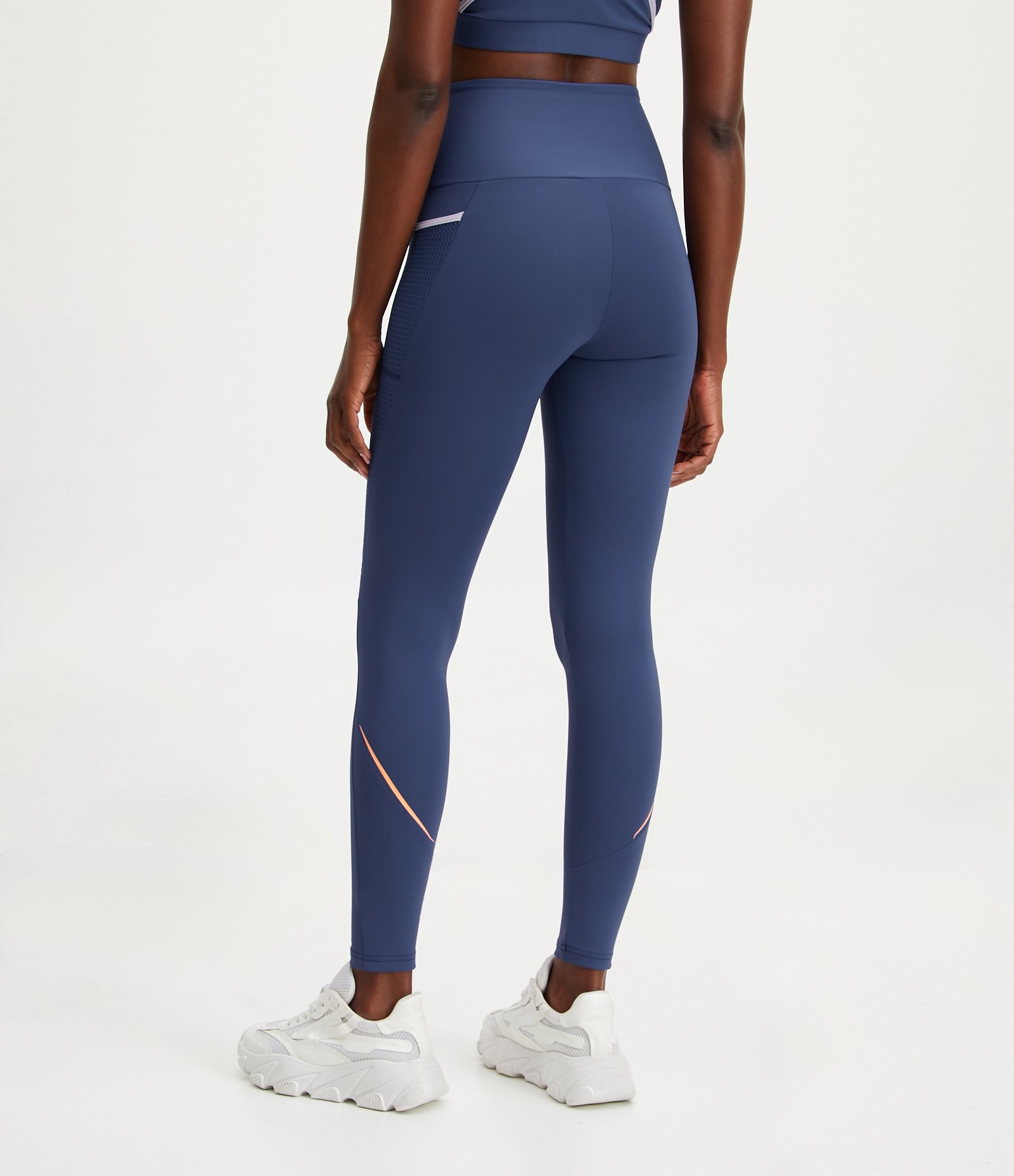 Calça Legging Esportiva em Poliamida com Bolso e Viés Contrastante Azul 4