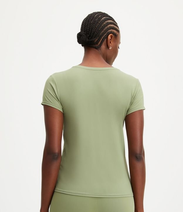 Camiseta Esportiva em Poliamida com Estampa Runner Verde 4