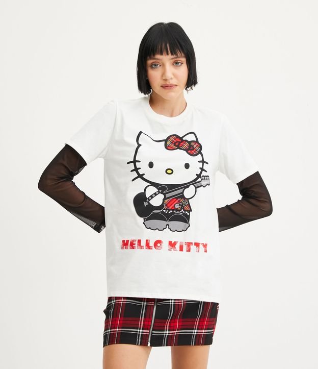 Camiseta em Meia Malha com Manga Curta e Estampa Hello Kitty - Cor: Branco Neve - Tamanho: M