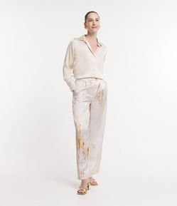 Calça Reta Acetinado Cintura Alta com Estampa Abstrata