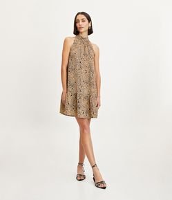 Vestido Airflow Curto Sem Manga com Estampa de Onça