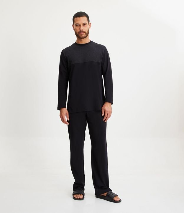 Pijama Largo en Media Malla con Textura y Recorte Bloque Negro 1