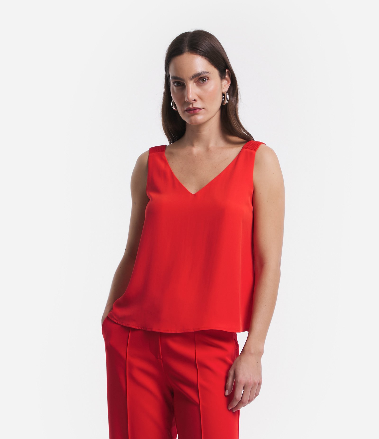 Blusa Sem Manga com Decote V e Textura na Alça Larga Vermelho Alaranjado 1