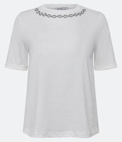 Blusa Manga Curta em Viscolinho com Correntaria de Strass na Gola