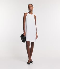 Vestido Curto com Pesponto na Gola e Efeito Airflow