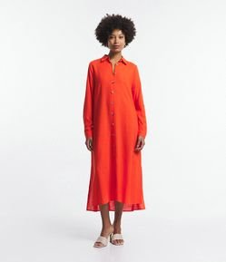 Vestido Chemise Alongado em Viscolinho com Botões Contrastantes