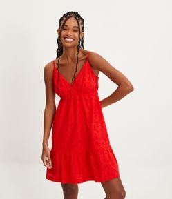 Vestido Curto em Laise com Textura de Florzinhas e Babado na Barra