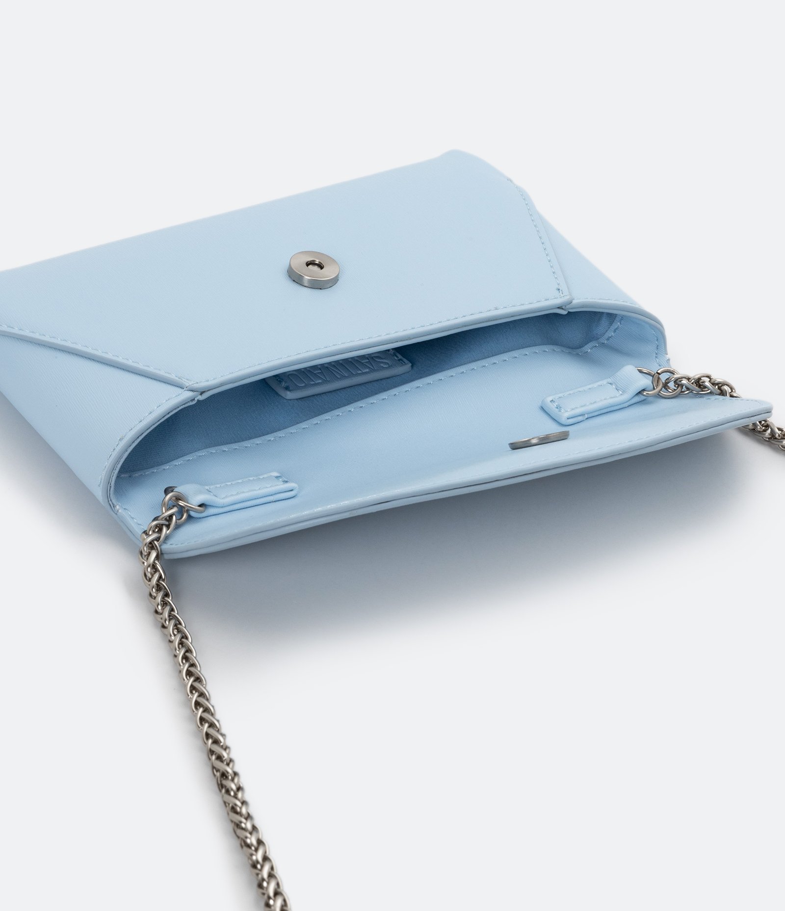 Carteira Grande Metalizada com Alça de Corrente 5