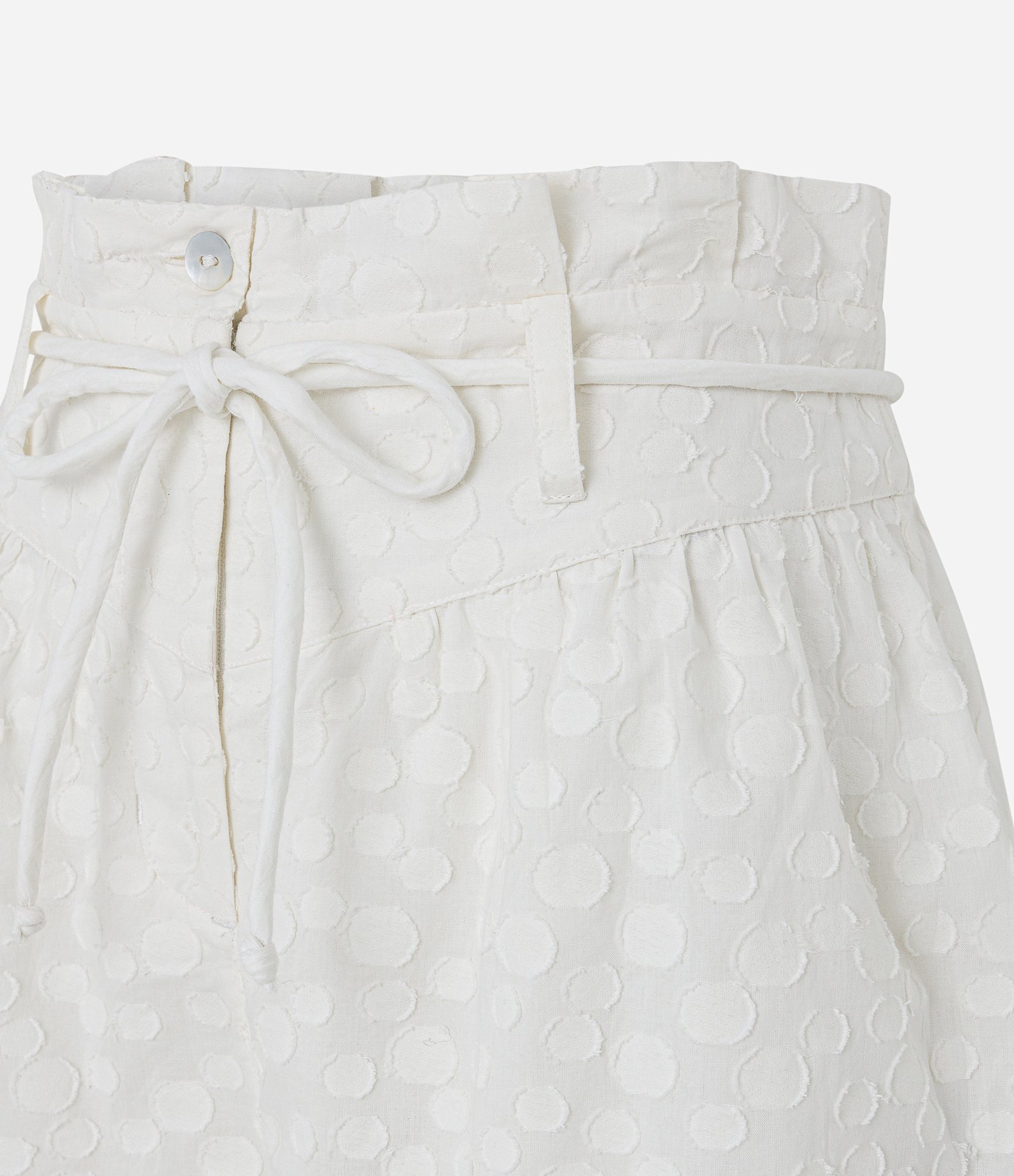 Short Curto em Algodão com Textura de Bolinhas e Cinto de Corda Branco 7