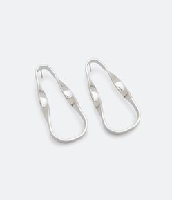 Brinco Argola em Metal com Formato Orgânico