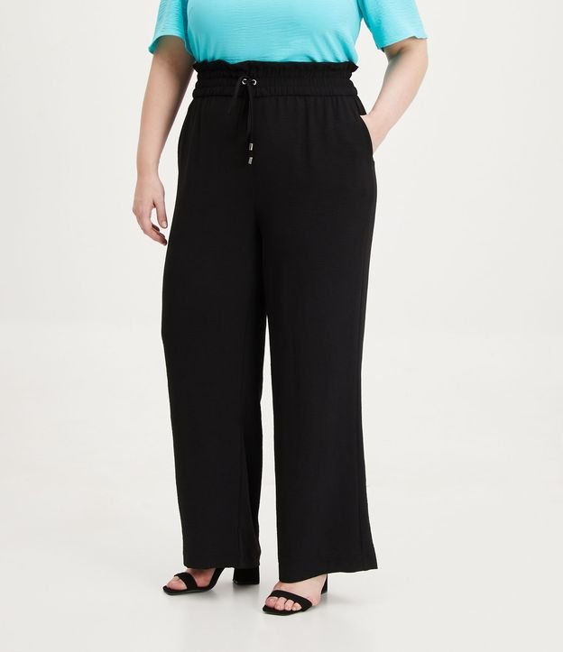Calça Pantalona em Crepe com Cós Elástico e Amarração Curve & Plus Size Preto 2