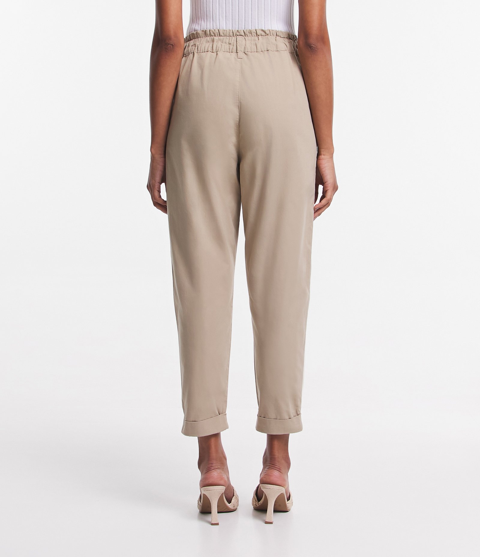 Calça Baggy em Sarja com Cós Largo e Botão Bege 2