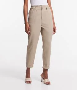 Calça Baggy em Sarja com Cós Largo e Botão