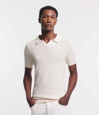 Polo Regular em Meia Malha com Textura Vazada Menor preço em Polo Regular em Meia Malha com Textura Vazada