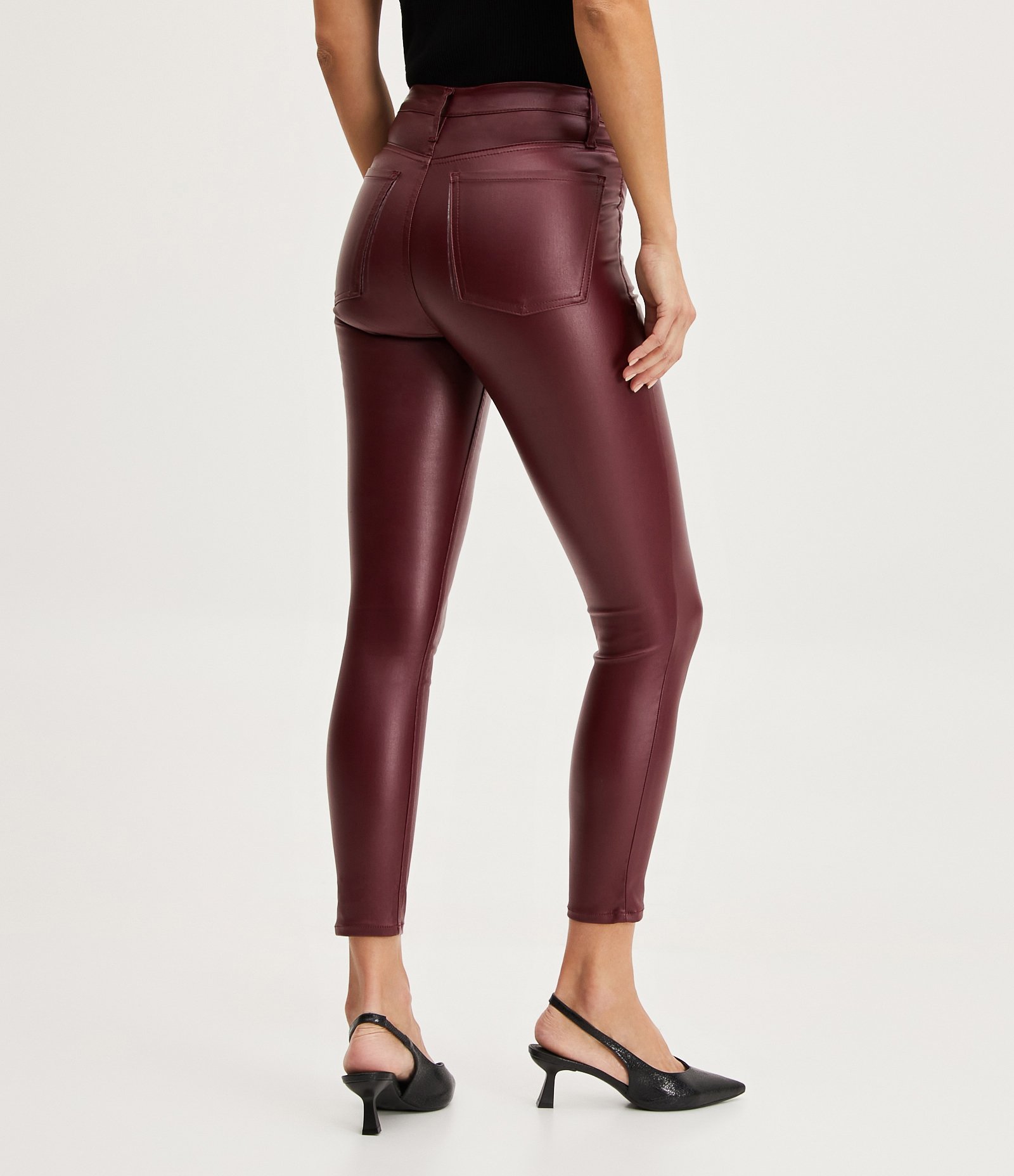 Calça Skinny em Sarja Resinada Vermelho Bordo 3