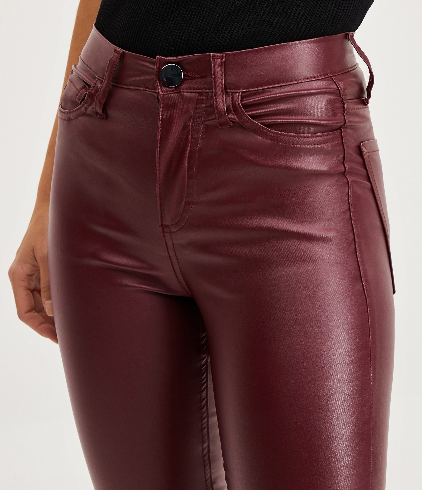 Calça Skinny em Sarja Resinada Vermelho Bordo 4