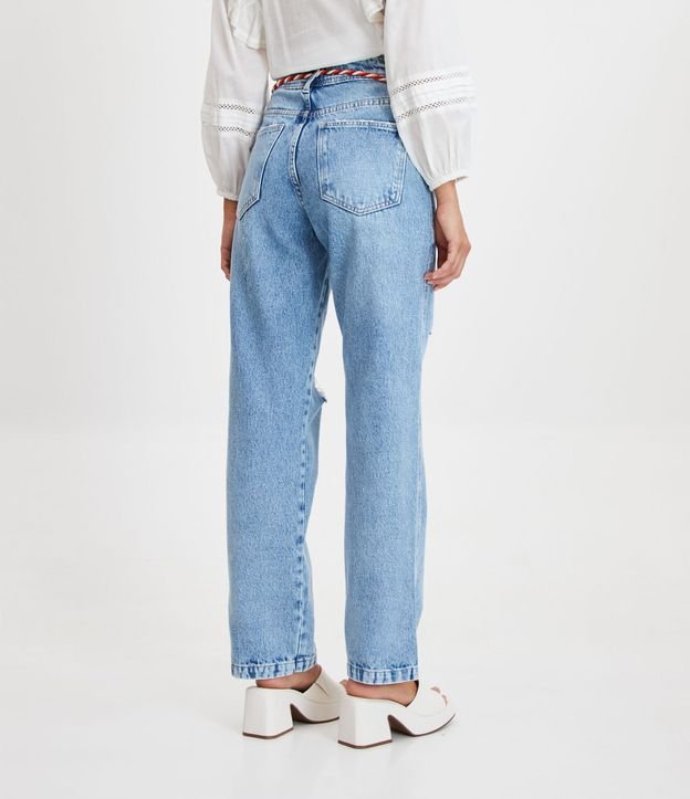 Calça Reta em Jeans com Abertura na Barra e Cinto de Cordão Azul 3