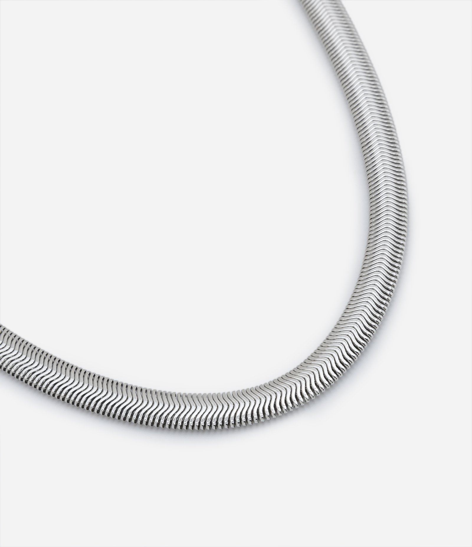 Colar Curto Rabo de Rato em Metal Prata 1