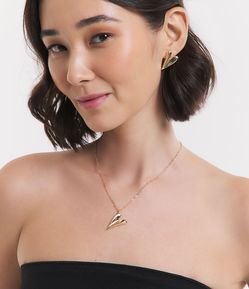 Conjunto de Colar e Brincos com Pingente de Coração Diferenciado