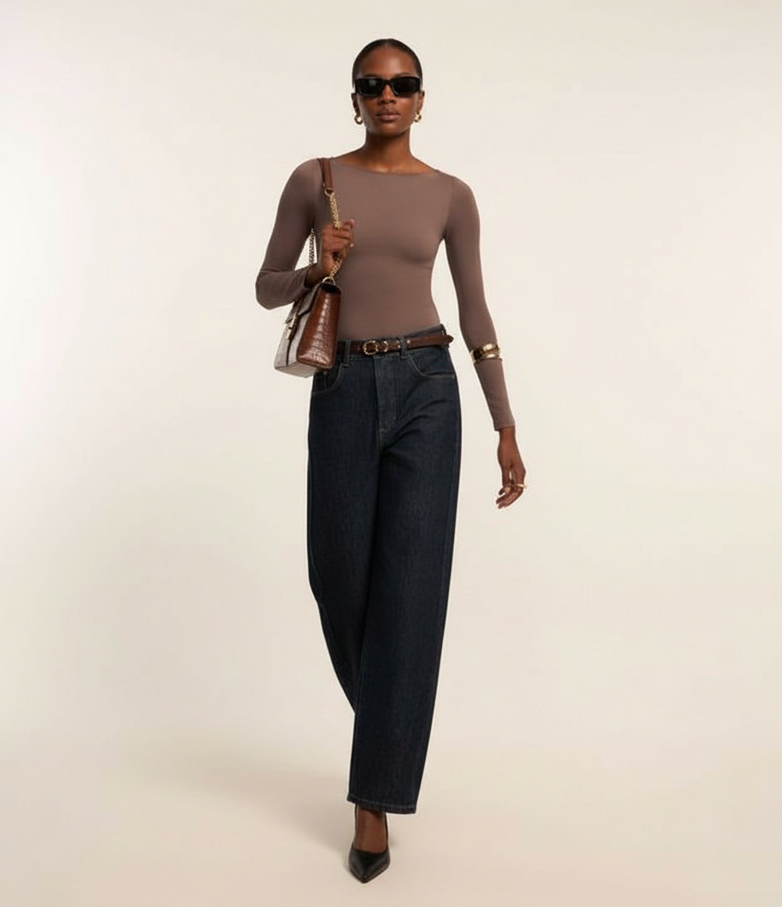 Body Básico em Poliamida com Gola Canoa Marrom 6