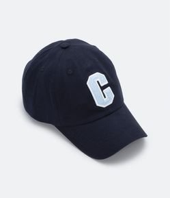 Boné em Algodão com Aba Curva e Bordado da Letra C