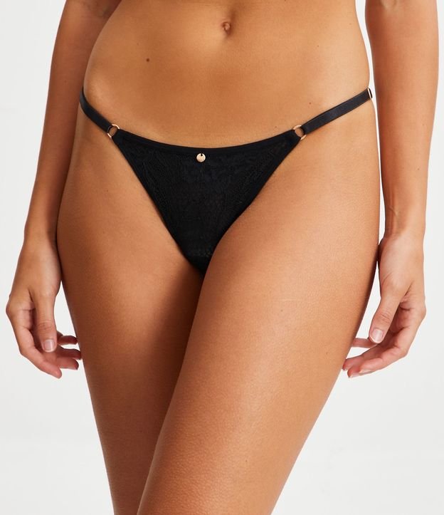 Calcinha String em Laise