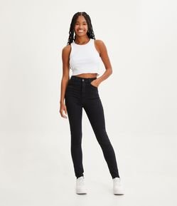 Calça Skinny Cintura em Jeans com Bolsos e Barra a Fio