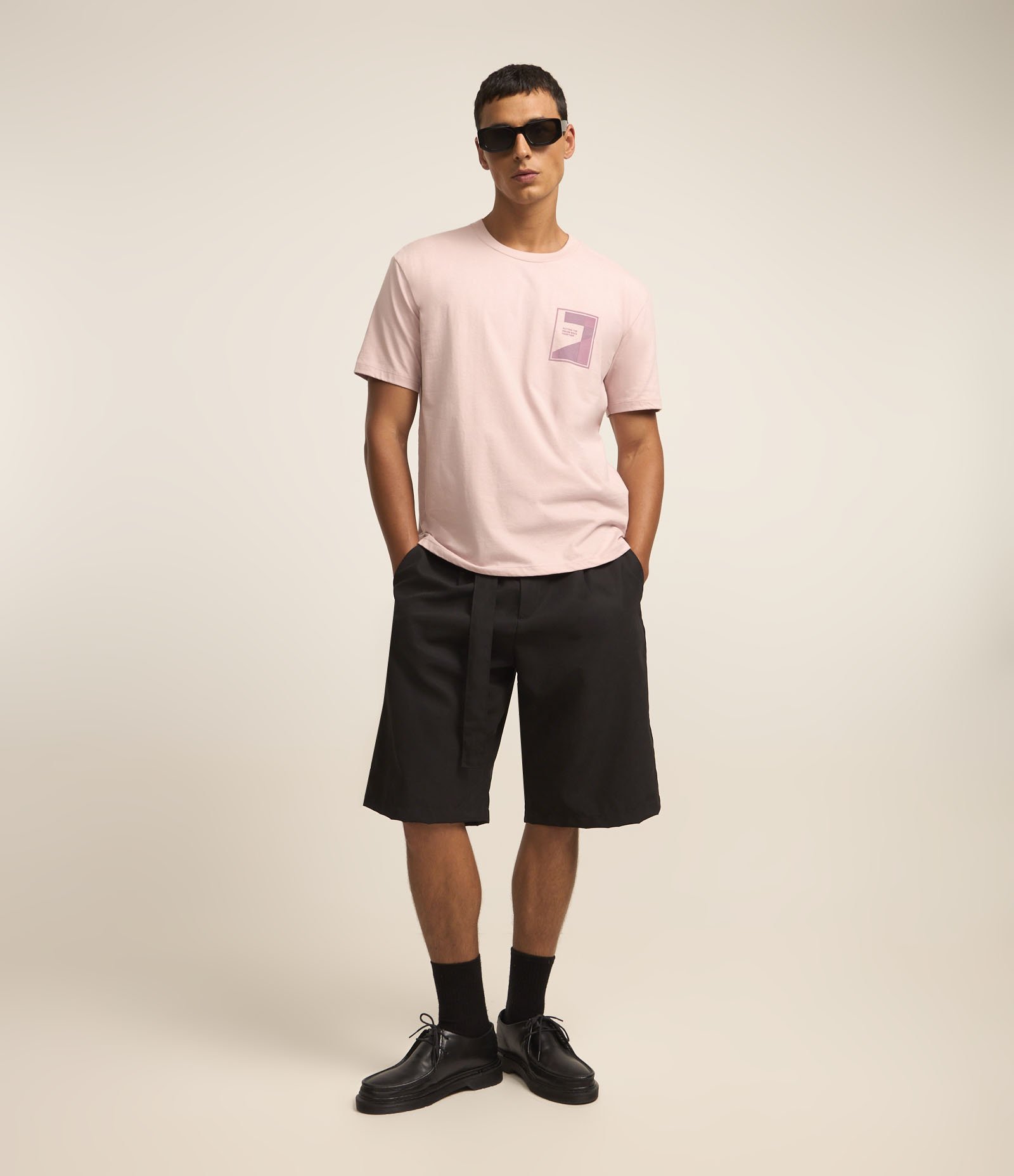 Camiseta em Meia Malha com Estampa no Peito Rosa 2