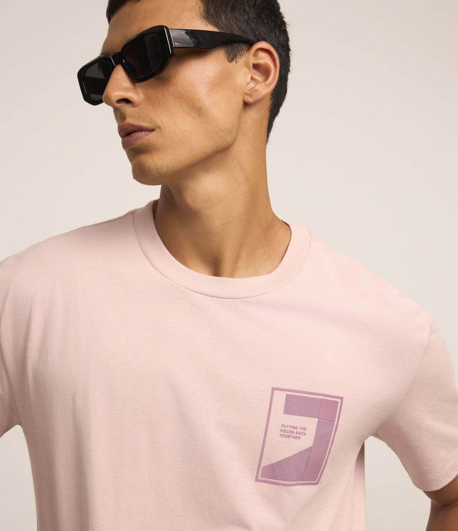 Camiseta em Meia Malha com Estampa no Peito Rosa 3