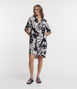 Vestido Curto Manga 3/4 em Viscose Folhagens Estampadas