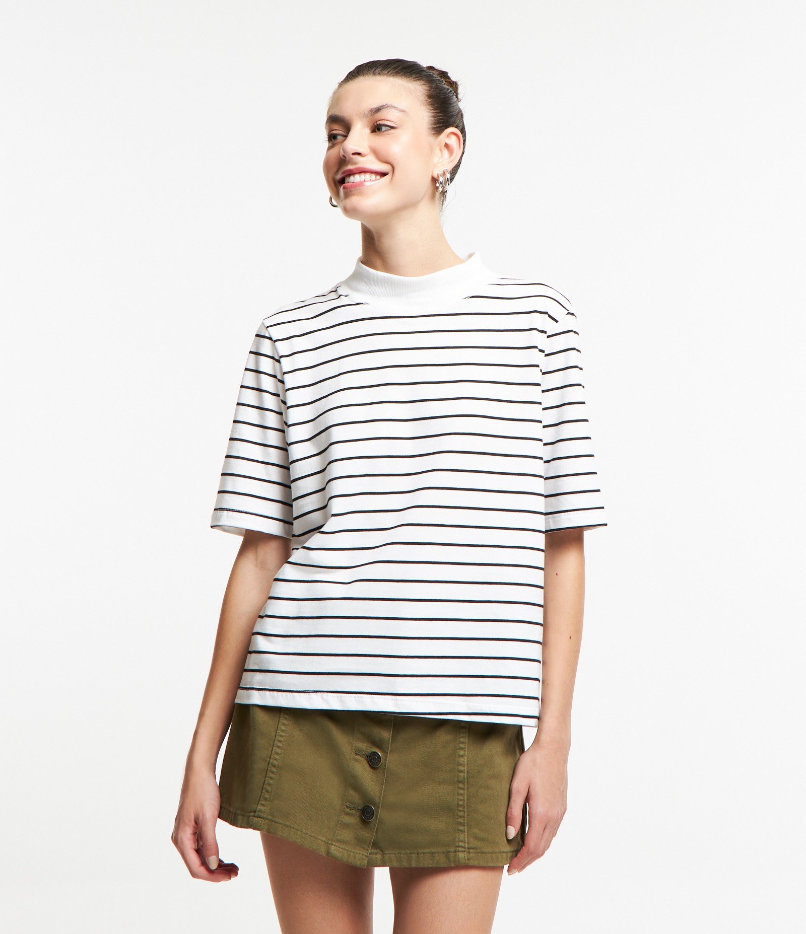 Blusa Básica com Golinha Alta e Estampa de Listras Off White 1