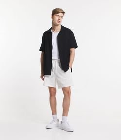 Bermuda Regular em Oxford com Cós Elástico e Textura