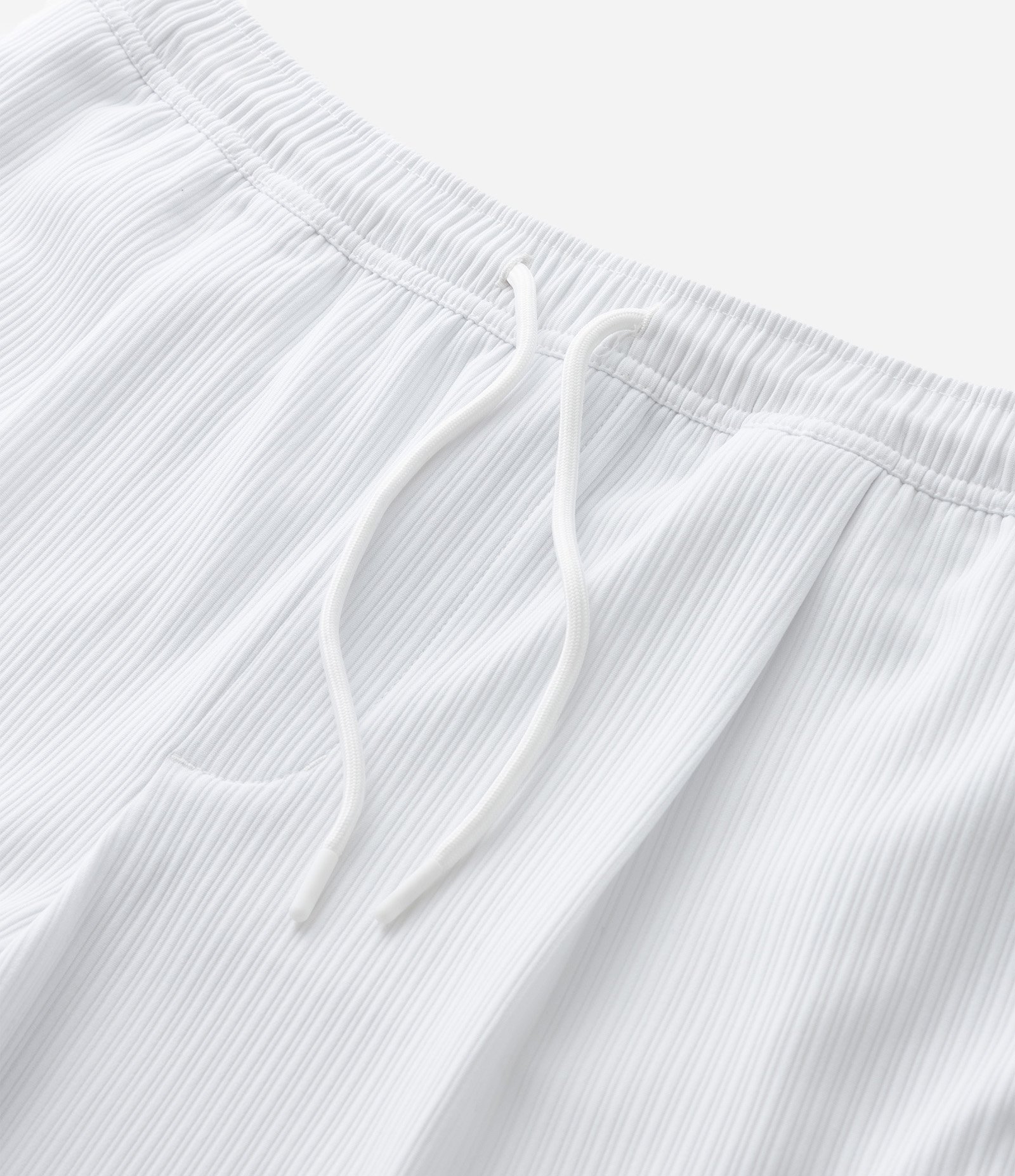 Bermuda com Cós Elástico e Textura Canelada Off White 7