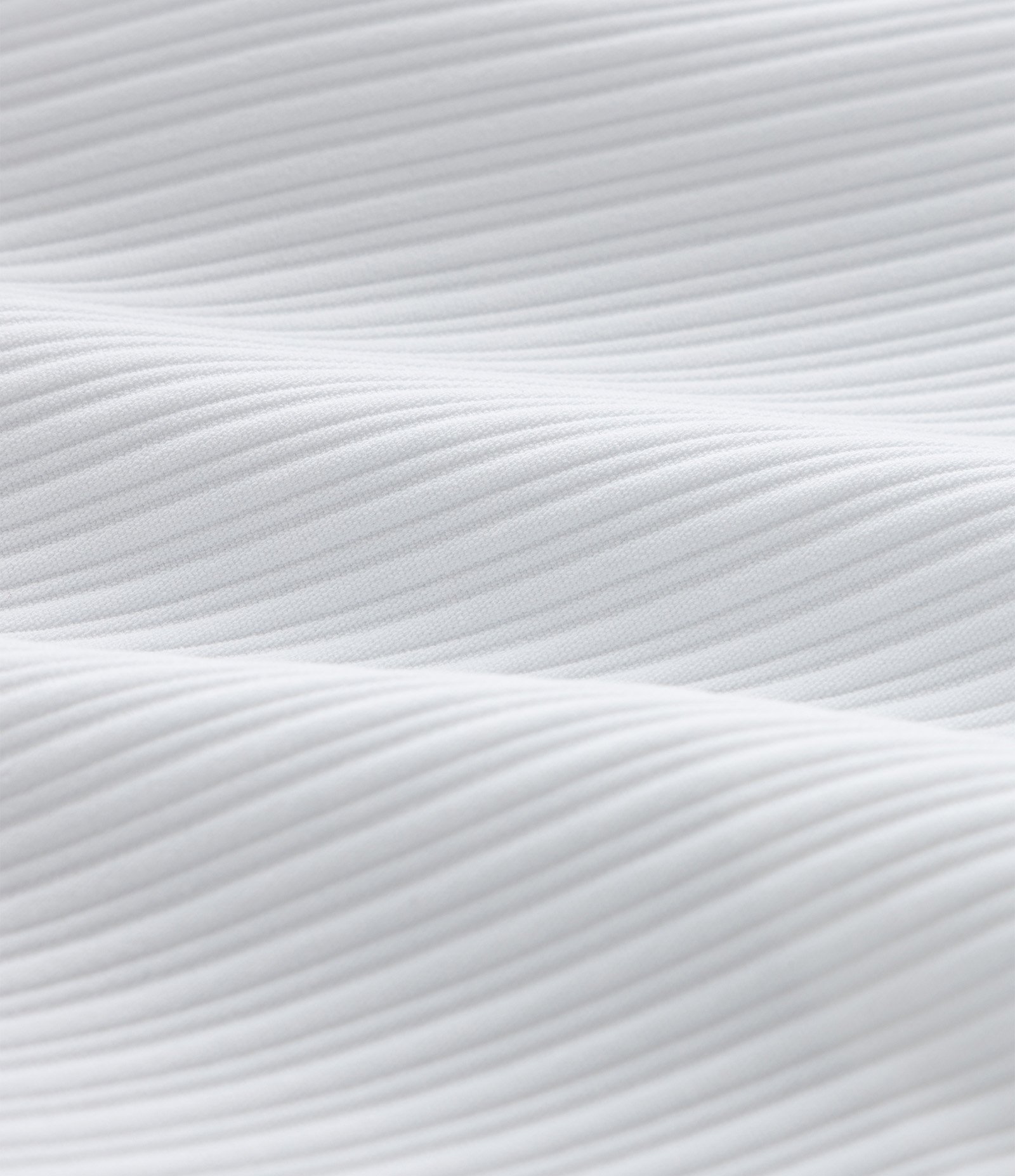 Bermuda com Cós Elástico e Textura Canelada Off White 8