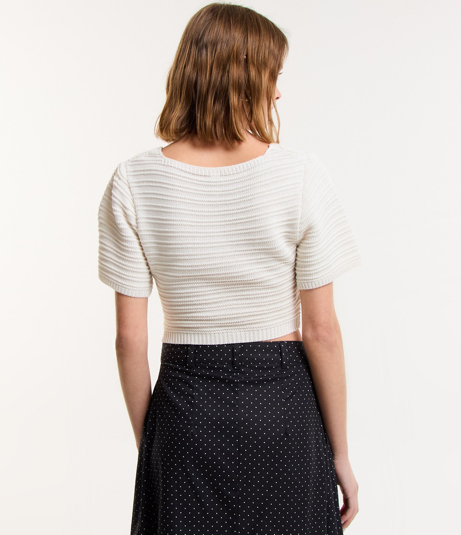Blusa Cropped em Tricô com Ponto Diferenciado e Manga Curta 3