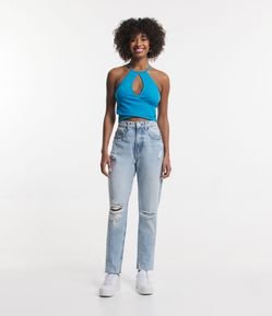 Calça Mom Jeans com Respingos e Puídos