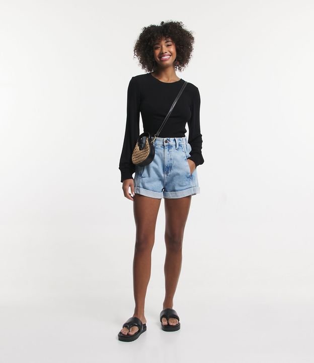 Blusa Corta en Rib con Manga 3/4 Negro 2