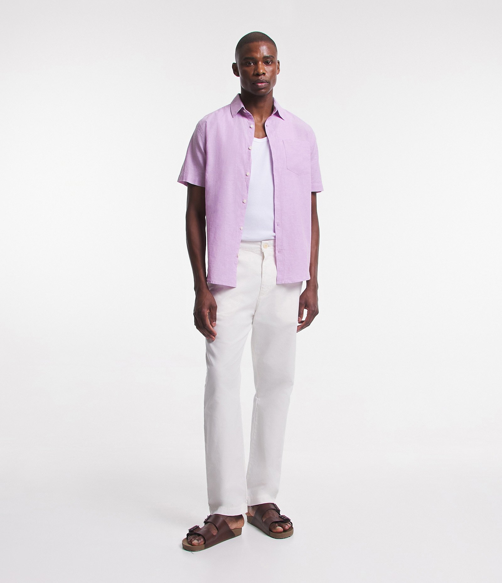 Camisa Comfort Básica em Linho com Bolso Frontal 2