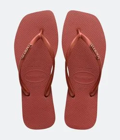 Chinelo Havaianas Slim Square em Bico Quadrado e Tiras Brilhosas