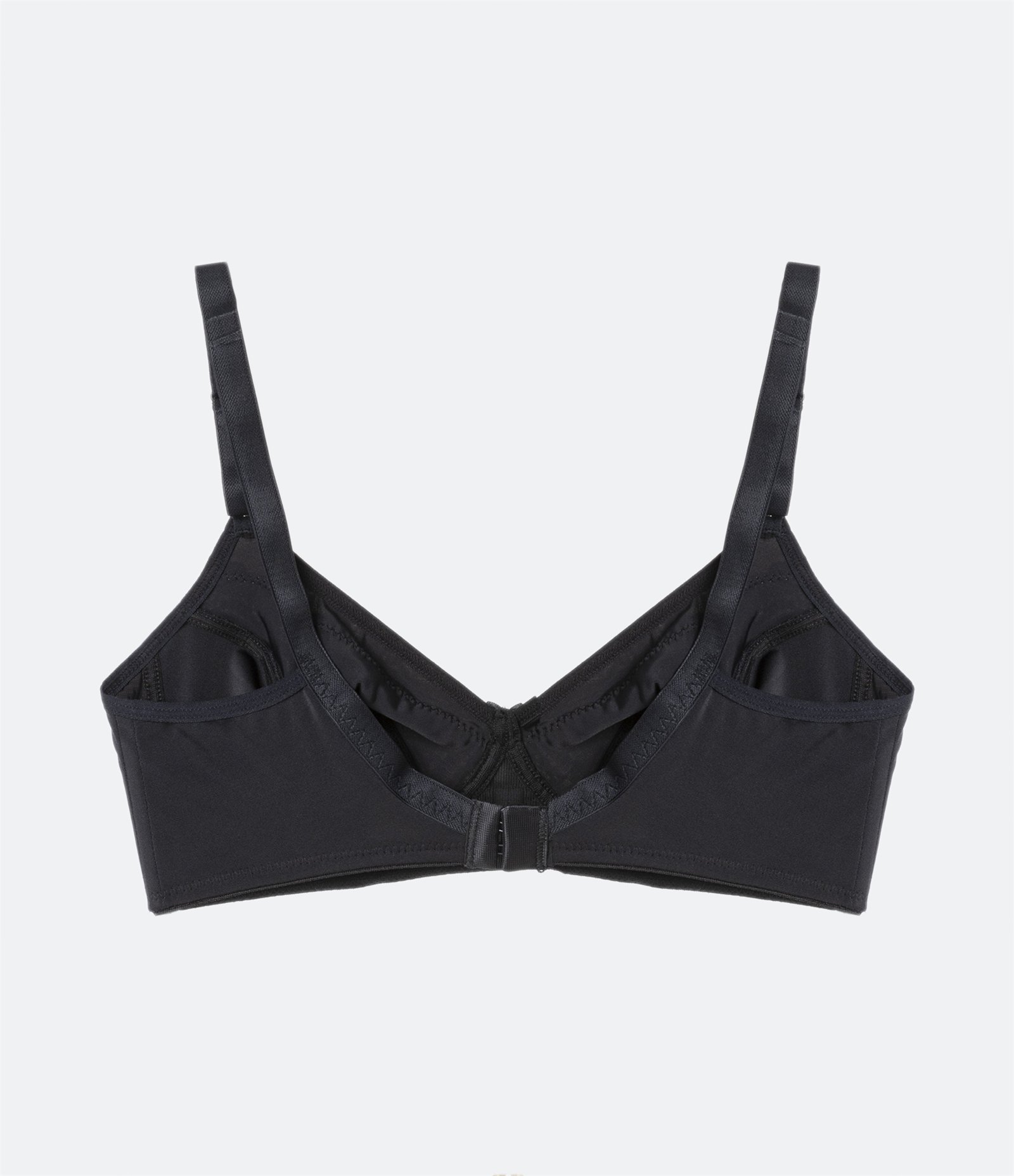 Sutiã Sem Bojo Sem Aro em Poliamida com Detalhe em Renda Triumph Preto 6