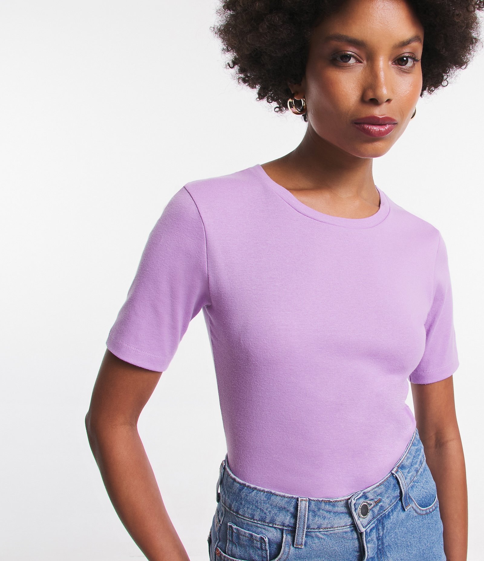 Blusa Básica em Algodão com Gola Redonda 1