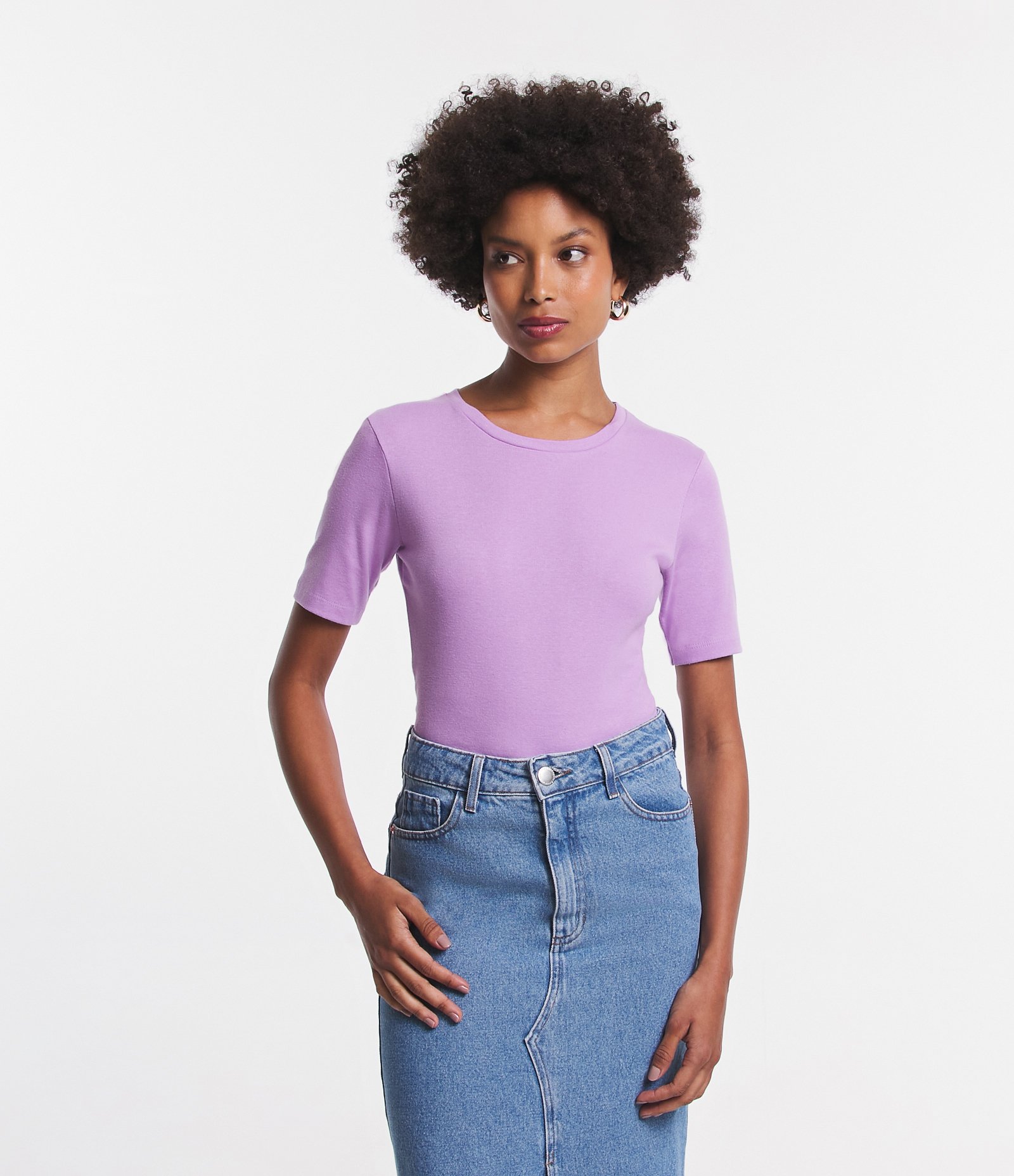 Blusa Básica em Algodão com Gola Redonda 4
