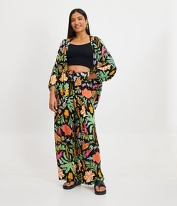 Calça Pantalona em Viscose com Estampa Tropical
