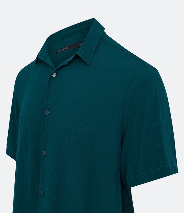 Camisa en Viscosa con Textura y Manga Corta Verde 8