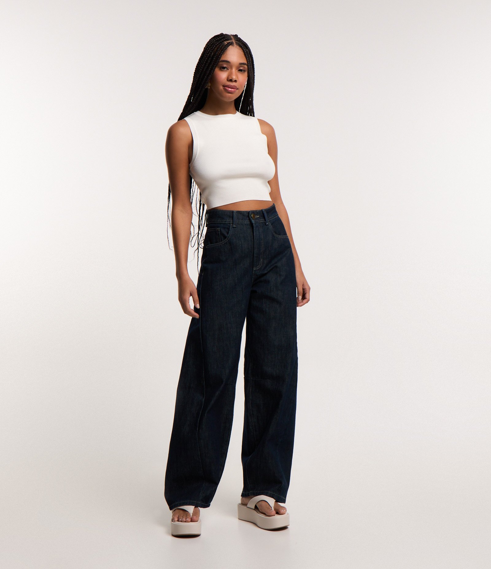 Blusa Regata Cropped em Viscose Canelada 2