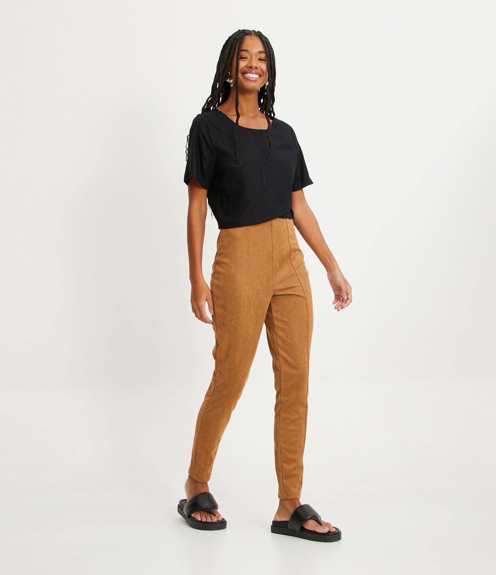 Calça Legging em Material Sintético com Frisos Bege 1