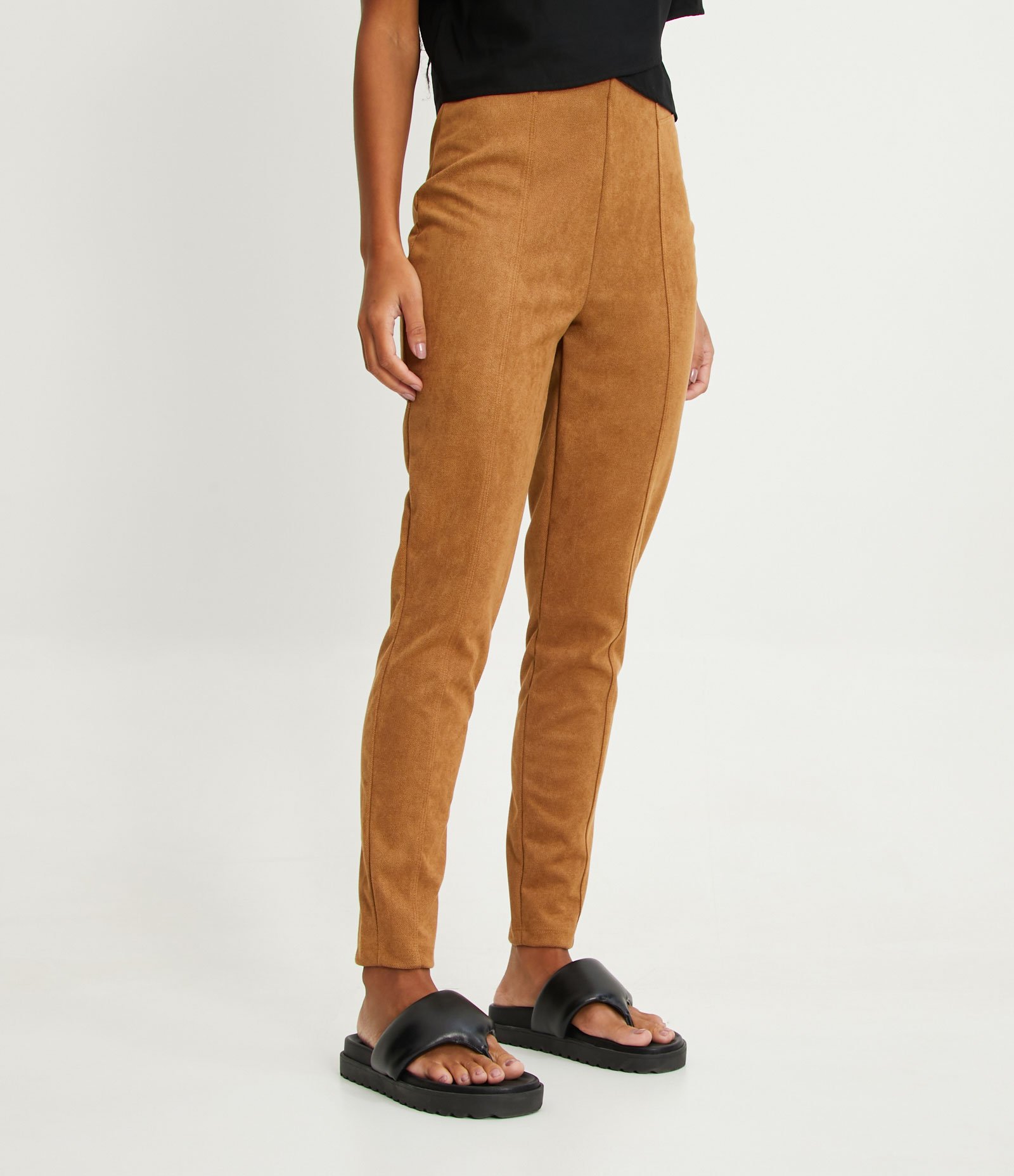 Calça Legging em Material Sintético com Frisos Bege 2