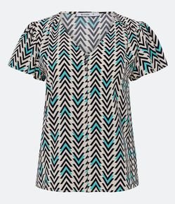 Blusa Manga Curta em Crepe com Prega na Cava e Estampa Geométrica